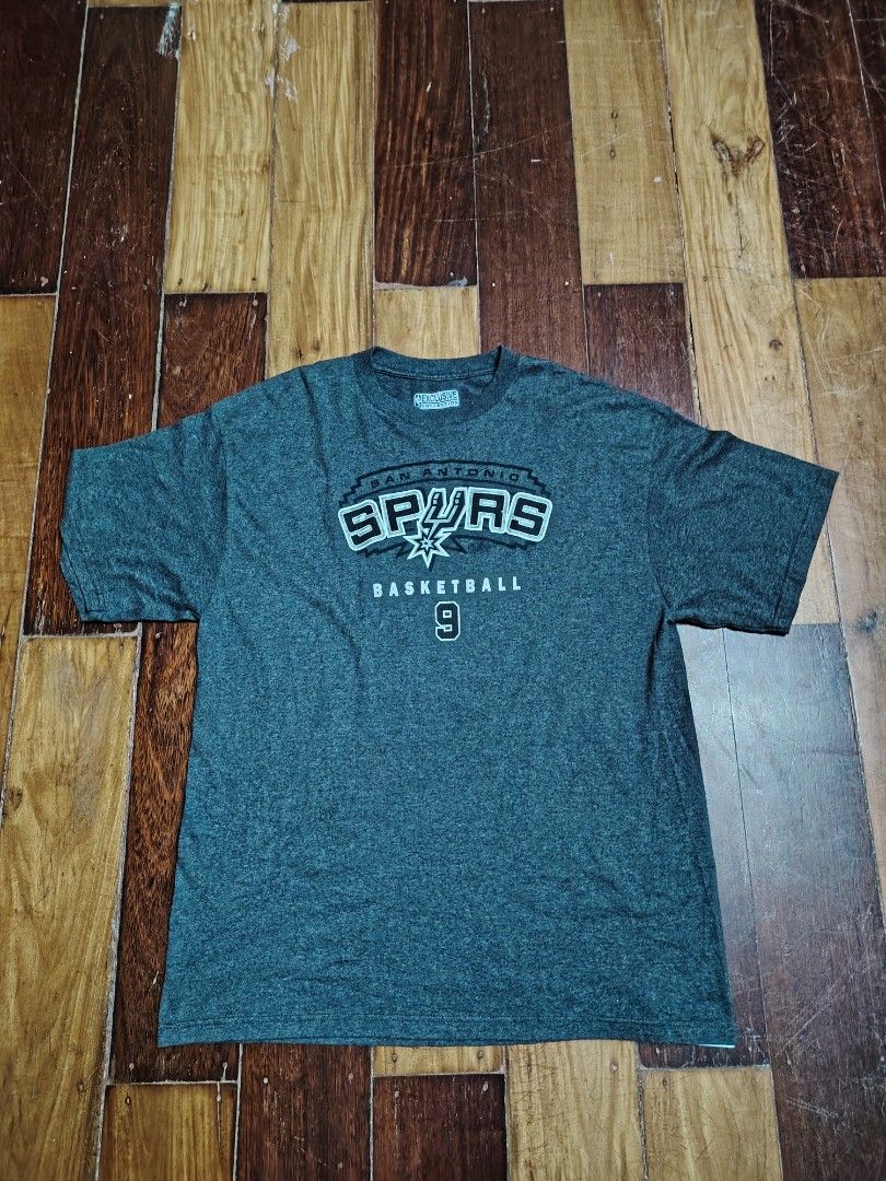 Spurs Tee (Category: Tshirts & Polo Shirts ) located in San Jose. Submitted by mickogapas67563 (Listing ID 1459411384, Image 1). Description: Spurs Tee Tony Parker Excellent condition No issue.