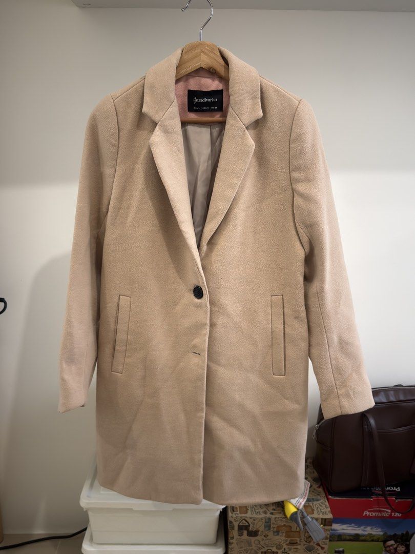 Stradivarius Womens Small Pea Coat (Category: Coats, Jackets and Outerwear) located in Manila. Submitted by kuyamene (Listing ID 1459366176, Image 2). Description: Womens small size Peacoat Good condition Used only for winter trips RFS decluttering.