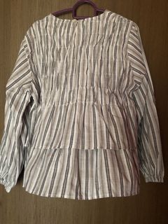 (Category: ) located in . Submitted by heyimclearingmywardrobe (Listing ID 1459367073, Image 1). Description: .