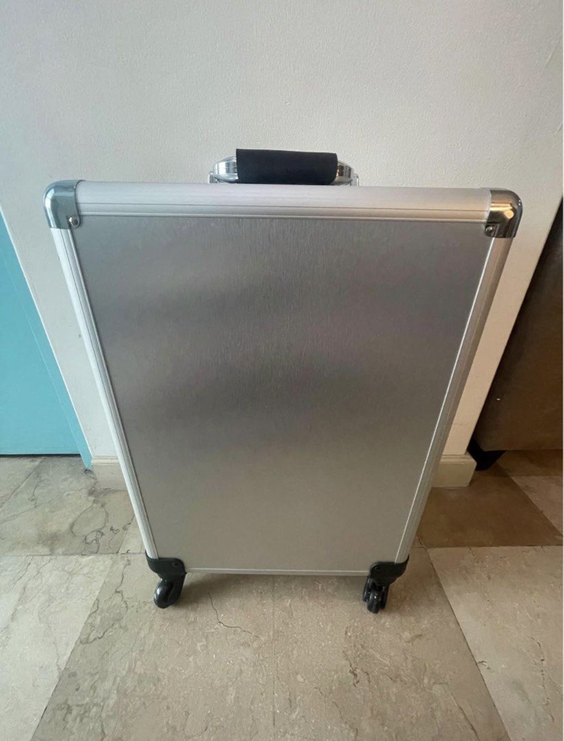 Suesh Mobile Makeup Station with LED Lights and Bluetooth Speaker (Category: Makeup) located in Pasig City. Submitted by mssmokaaa (Listing ID 1459336673, Image 1). Description: Mobile Makeup Station with LED Lights and built-in Bluetooth Speakers: √ A four-wheel-trolley designed for easy transport. √ A portable and compact makeup station to help you organize your beauty goodies with its collapsible trays and an additional storage perfect for you