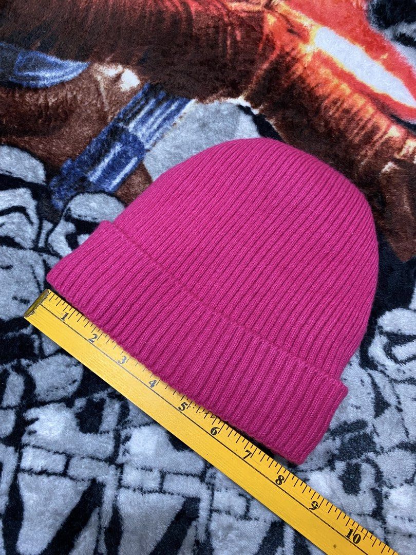 Swiss Tech Puffer Beanie Hat Pink (Category: Hats & Beanies) located in Cavite. Submitted by jc_thrift95 (Listing ID 1459338435, Image 2). Description: - Pink puffer beanie from Swiss Tech - Ribbed cuff for a snug fit - Soft fleece lining for extra warmth - Ideal for cold weather - Size: L-XL / G-XG.