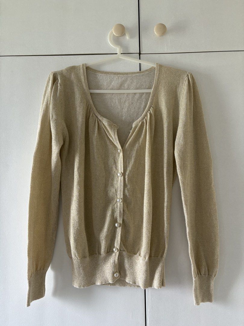 THRIFTED gold cardigan (Category: Coats, Jackets and Outerwear) located in Quezon City. Submitted by iwishyoutulips (Listing ID 1459432399, Image 1). Description: - so so cute - thin and breathable - fabric is a bit itchy but tolerable mop: gcash/bank transfer mod: jnt/lalamove tags: coquette sawako aesthetic cute dollete uniqlo h&m zara cotton on bebe vintage.
