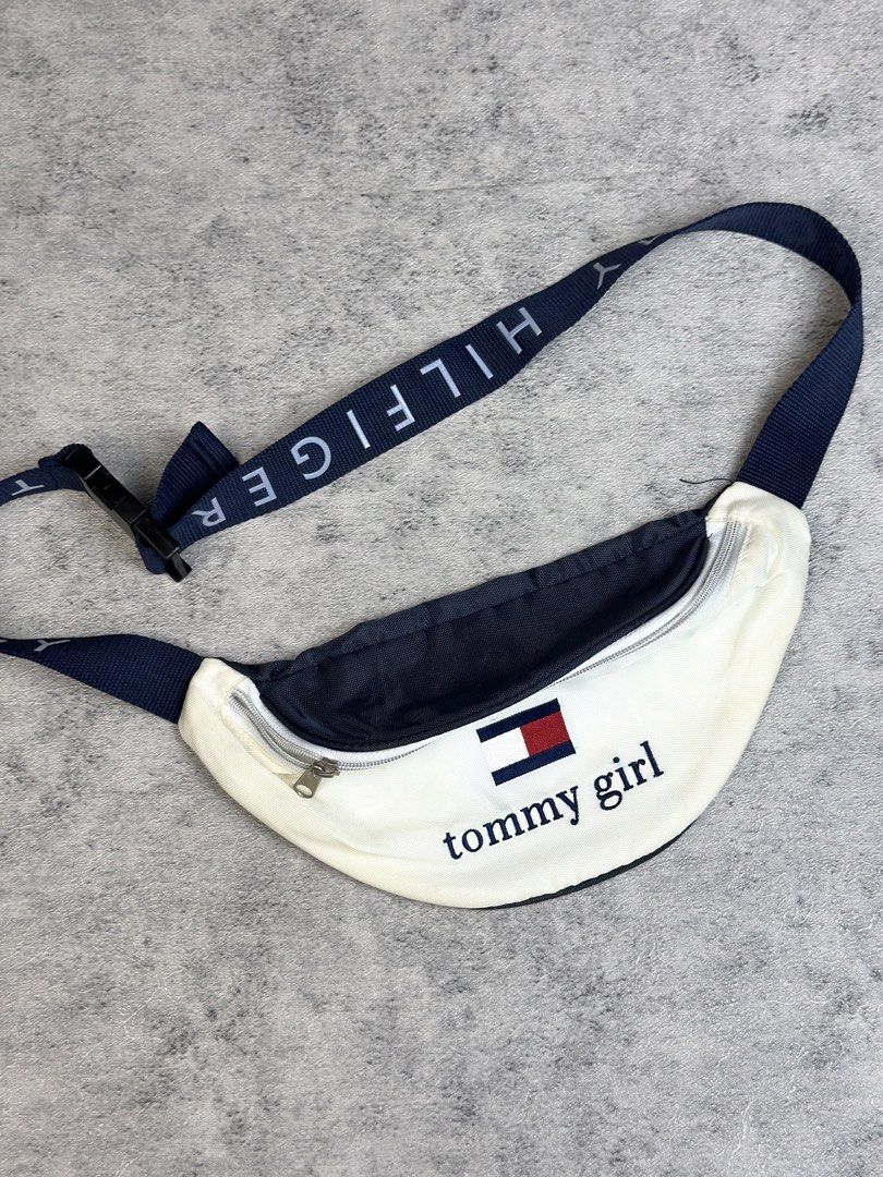 Tommy (Category: Cross-body Bags) located in Batangas. Submitted by geejay2ph (Listing ID 1459322234, Image 3). Description: ʙʀᴀɴᴅ: Tommy Girl Belt Bag sɪᴢᴇ: Length (5) | Width (10) | Small Size ᴄᴏɴᴅɪᴛɪᴏɴs: Pristine Condition ✨🔥.