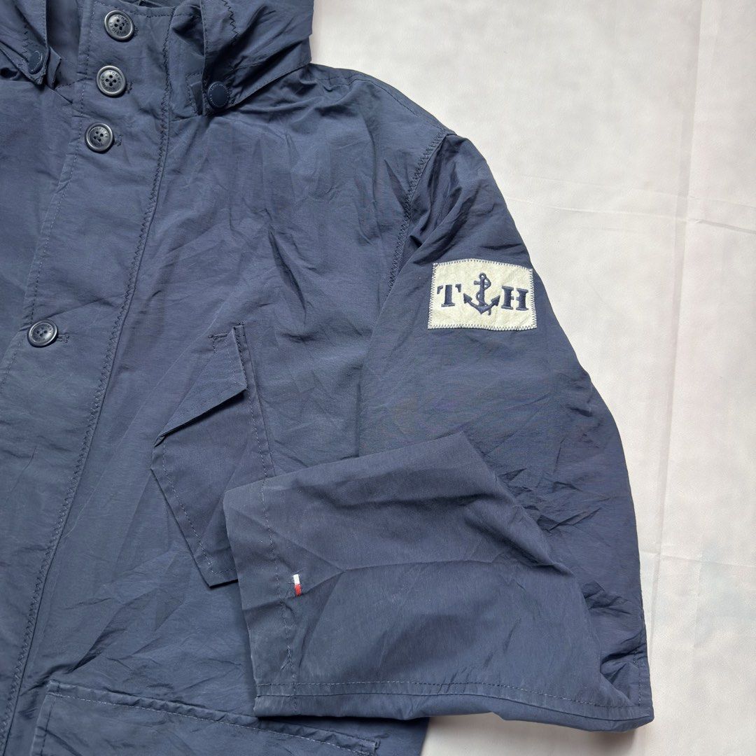 TOMMY HILFIGER - Sailing Jacket Multipocket (Category: Coats, Jackets and Outerwear) located in Cavite. Submitted by gooditems.cavite (Listing ID 1459411105, Image 3). Description: Size large on tag Fits xl 24x29 Authentic No flaws .