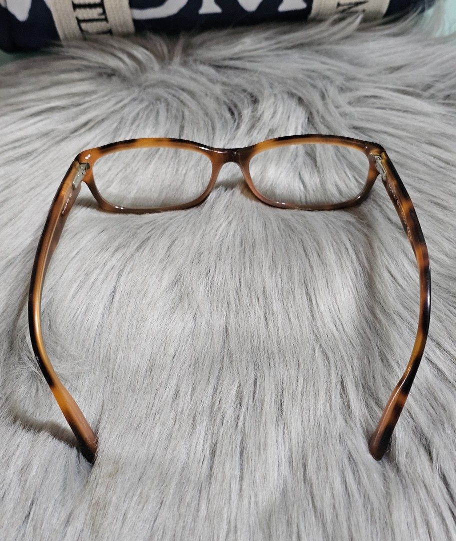 TOMMY HILFIGER TORTOISE PATTERN EYEGLASS (Category: Sunglasses & Eyewear) located in Subic. Submitted by chichayscloset2021 (Listing ID 1459356676, Image 3). Description: FULL RIM OPTICAL FRAMES REPLACEABLE LENSES NO BOX.