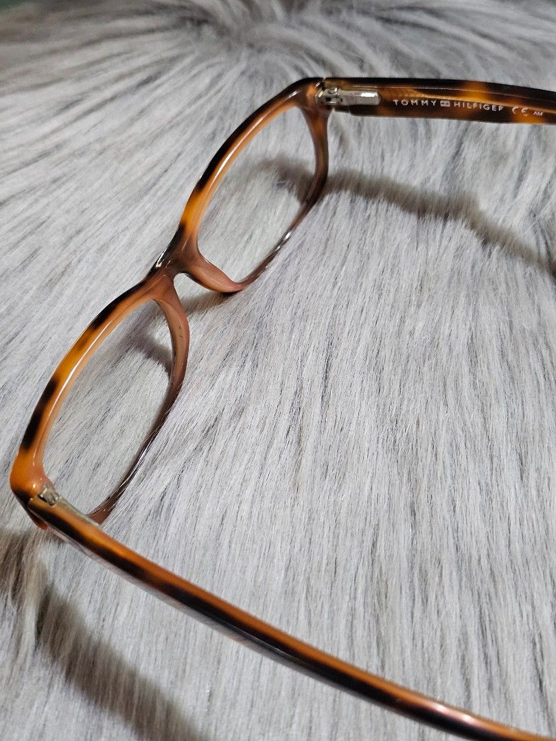 TOMMY HILFIGER TORTOISE PATTERN EYEGLASS (Category: Sunglasses & Eyewear) located in Subic. Submitted by chichayscloset2021 (Listing ID 1459356676, Image 2). Description: FULL RIM OPTICAL FRAMES REPLACEABLE LENSES NO BOX.