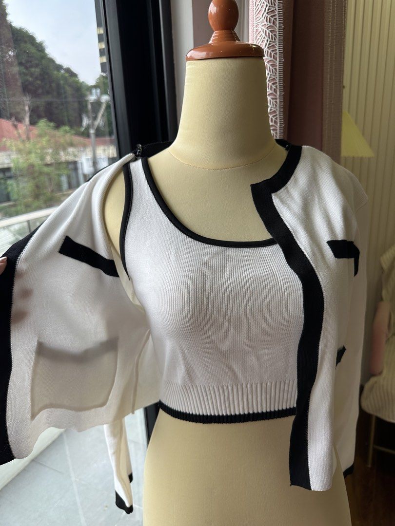 Top with Cardigan Set (Category: Others Tops) located in Manila. Submitted by liangeanph (Listing ID 1459378802, Image 2). Description: 2 pcs Free size.