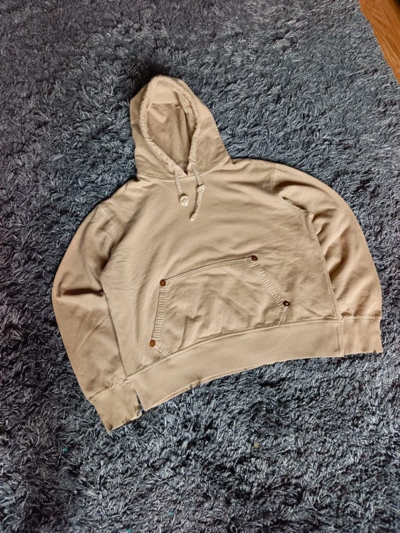 True Religion Hoodie Boxy type (Category: Coats, Jackets and Outerwear) located in Davao. Submitted by karlito. (Listing ID 1459361823, Image 2). Description: Width 25 Length 25 Color rate 8.5/10 Condition 9/10 Colors may vary due to camera quality and lighting..