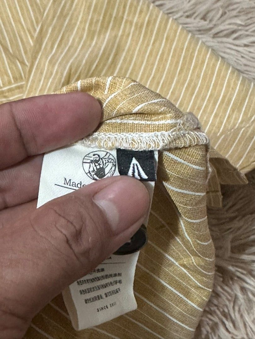 Uncle Fu Open-Collar Stripe Shirt Jacket (Category: Tshirts & Polo Shirts ) located in Talacogon. Submitted by clsthrifty (Listing ID 1459416021, Image 3). Description: Good as new No issue Color rate 10 Condition 10 24.5*26-26.5 Message me for other details Slightly negotiable.