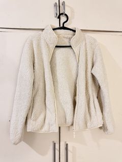 (Category: ) located in . Submitted by nd.clothing (Listing ID 1459302434, Image 1). Description: .