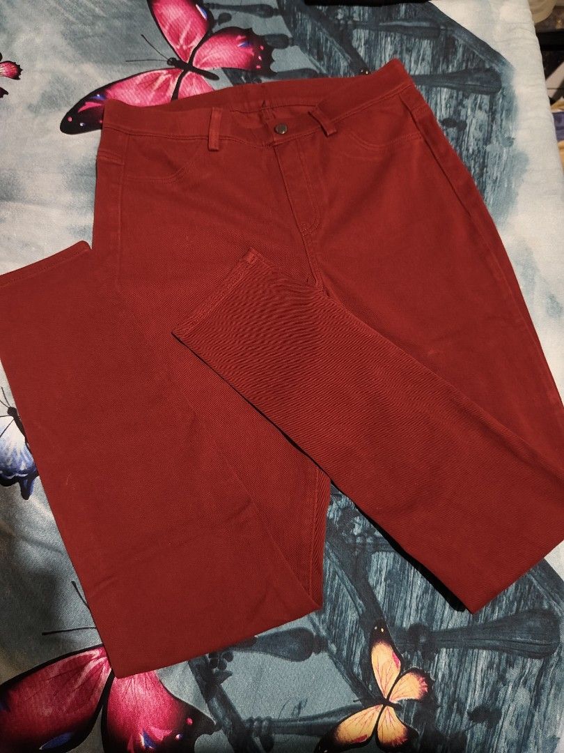 Uniqlo jeans (Category: Jeans) located in Zamboanga. Submitted by ckealia (Listing ID 1459291052, Image 1). Description: preloved uniqlo jeans size posted on photos length 37 inches stretchable good as new maroon color mall bought.