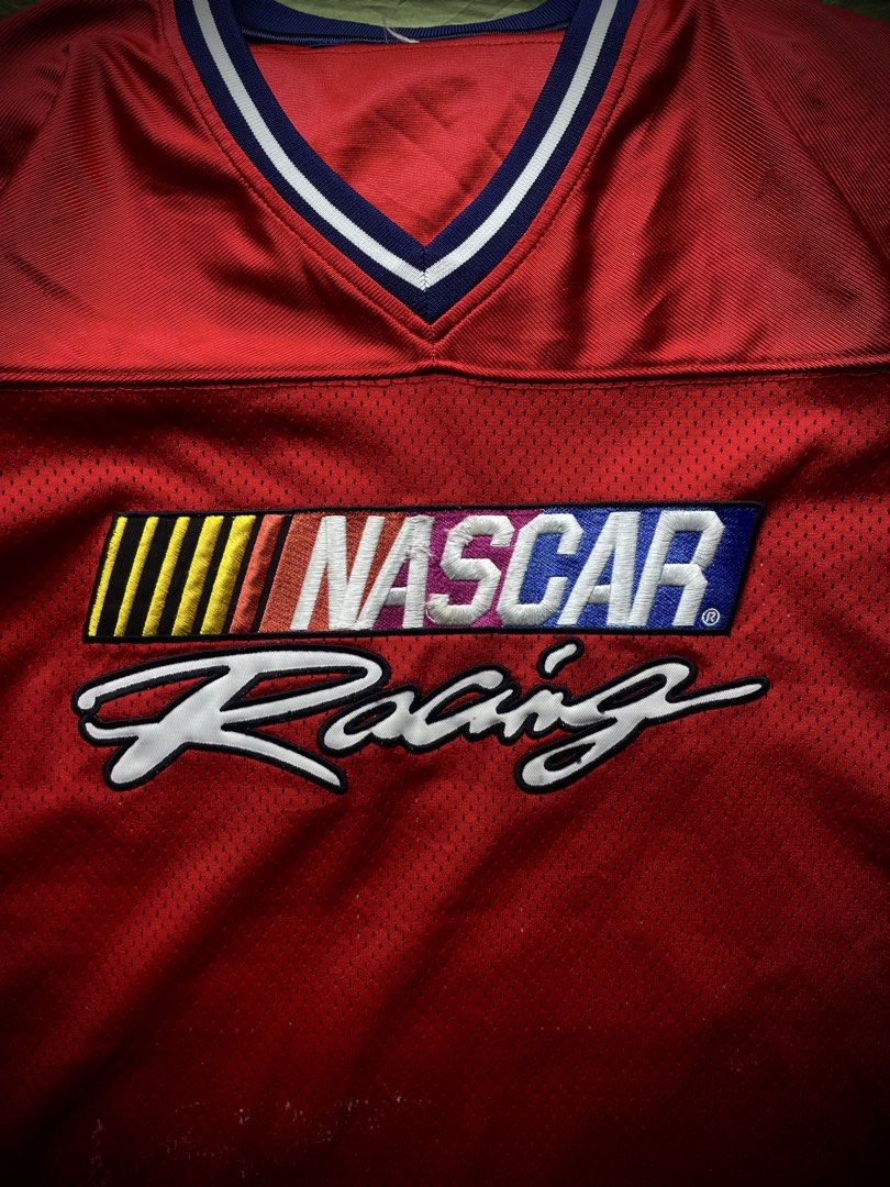 Vintage Chase Nascar Jersey (Category: Activewear) located in Manila. Submitted by tuklasmnl (Listing ID 1459439866, Image 3). Description: 24 x 31 Excellent Condition and Color rate Cut Neck Tag, Minor Paint stain .