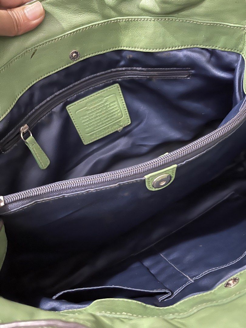 Vintage Coach Bag (Category: Shoulder Bags) located in Talisay. Submitted by angeld0201 (Listing ID 1459402421, Image 3). Description: .