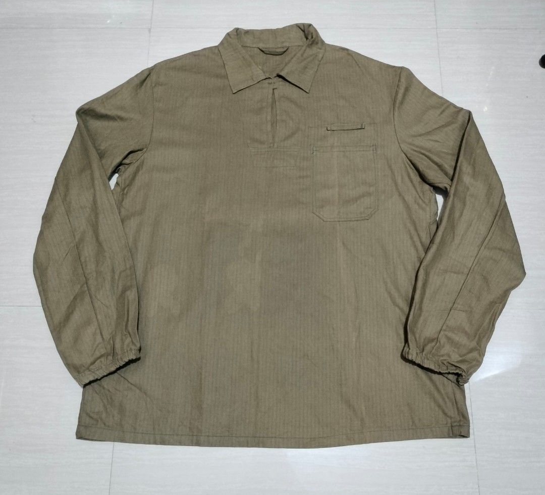 VINTAGE CZECH ARMY HBT PULLOVER (Category: Tshirts & Polo Shirts ) located in Sariaya. Submitted by social_animalz (Listing ID 1459462556, Image 2). Description: 24 x 31.5 herringbone twill with fades shipping fee is not included.