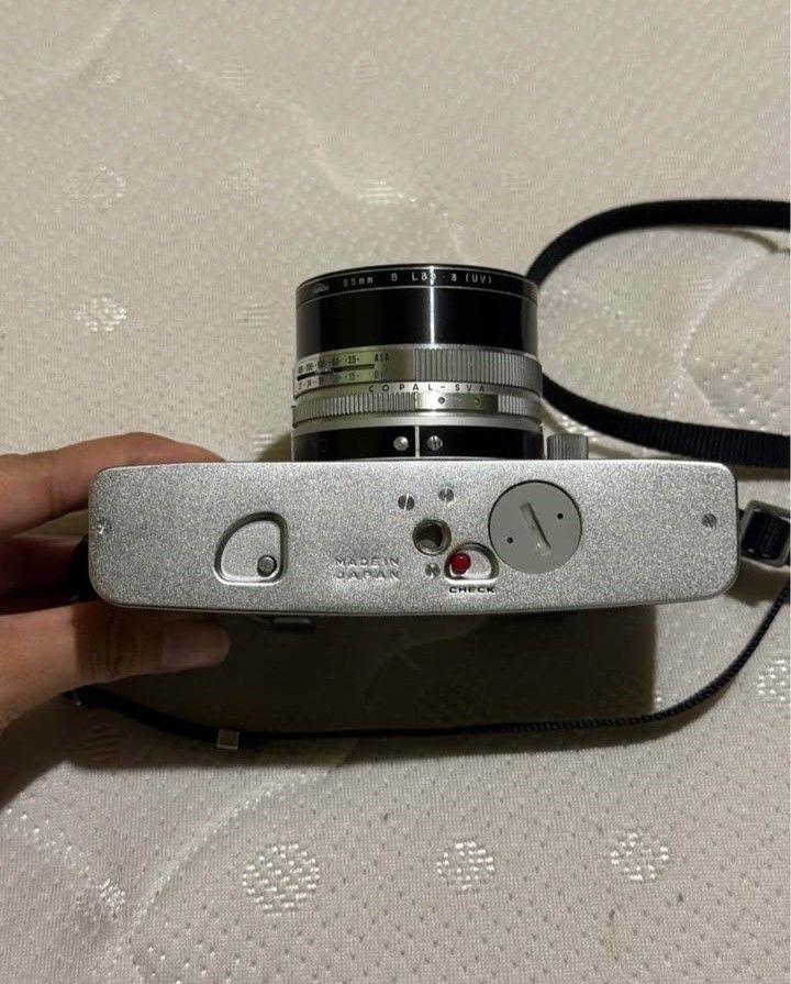 Vintage Film Camera Konica Auto S2 (Category: Cameras) located in Valenzuela. Submitted by altheaphia.alca_921 (Listing ID 1459461959, Image 3). Description: No need ng battery, film lang gagana na Camera & Lace only wala po akong example pics, pwede po kayong mag dala ng sariling film selling price 4.5k rush 4k Valenzuela Loc Meet up, pick up, Lalamove.