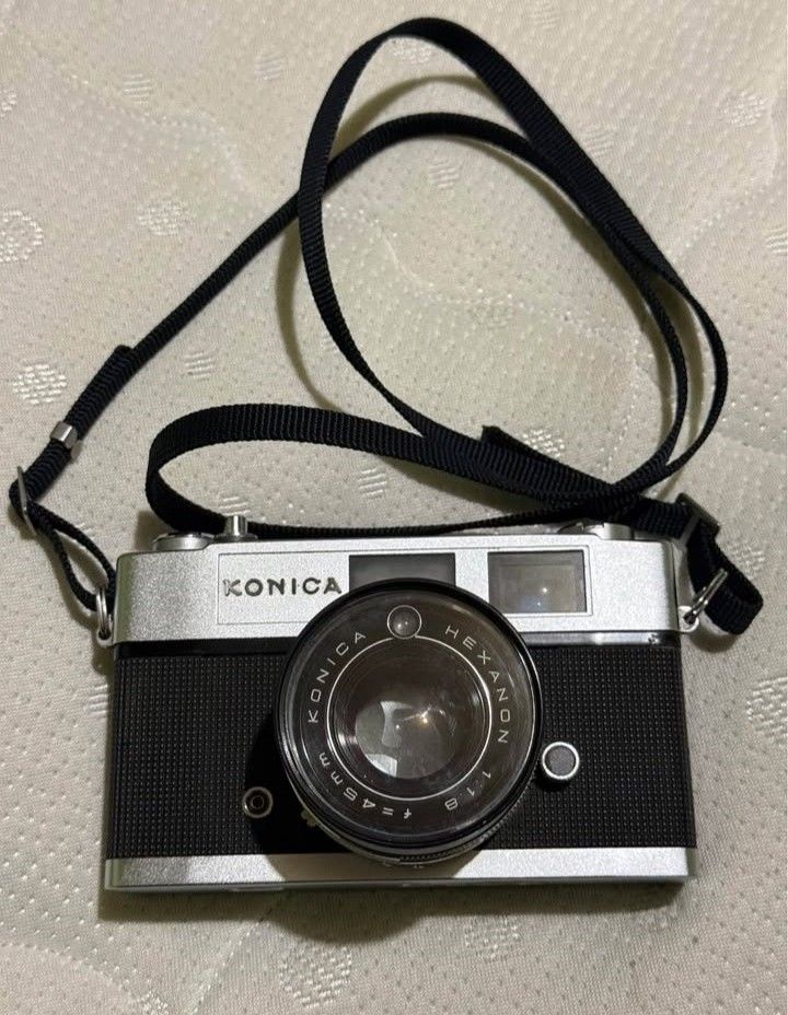 Vintage Film Camera Konica Auto S2 (Category: Cameras) located in Valenzuela. Submitted by altheaphia.alca_921 (Listing ID 1459461959, Image 1). Description: No need ng battery, film lang gagana na Camera & Lace only wala po akong example pics, pwede po kayong mag dala ng sariling film selling price 4.5k rush 4k Valenzuela Loc Meet up, pick up, Lalamove.