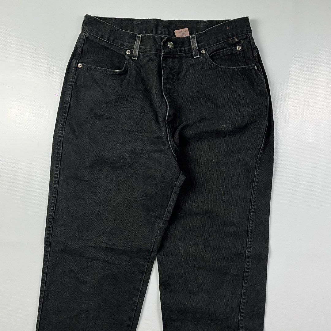 Vintage Harley Davidson (Category: Jeans) located in Lucena. Submitted by RAGGGGSSSS (Listing ID 1459409316, Image 2). Description: Vintage 90s Harley Davidson Acid Washed pants Made in USA Fits to waists 32-33 Length is 45 Thigh is 12 Bottom Opening is 5 Still in Verygood Condition All Hardwares are Harley Davidson Honest issue: Minimal Stains Needwash 1000 plus shipping fee.