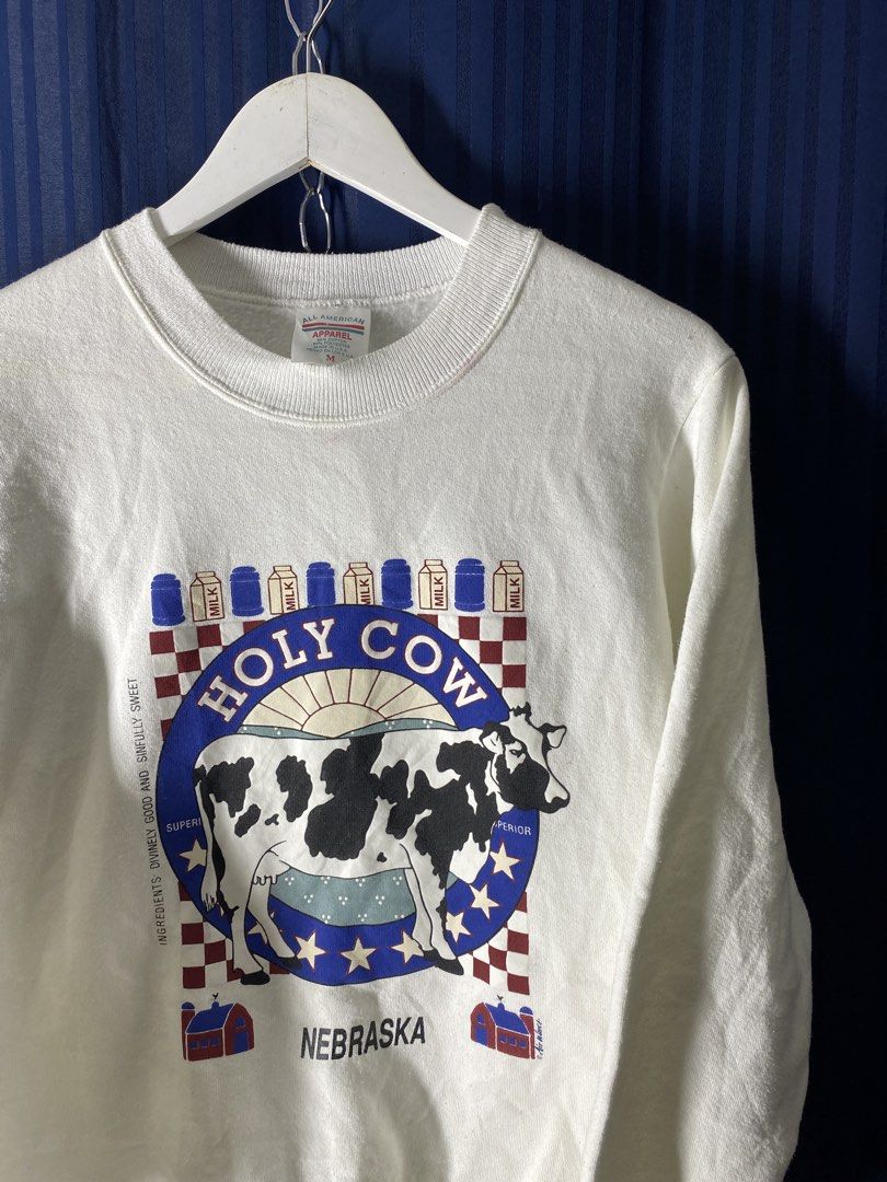 Vintage Holy Cow Crewneck (Category: Coats, Jackets and Outerwear) located in Pasig City. Submitted by lumangkamisa (Listing ID 1459383916, Image 2). Description: Medium on tag.