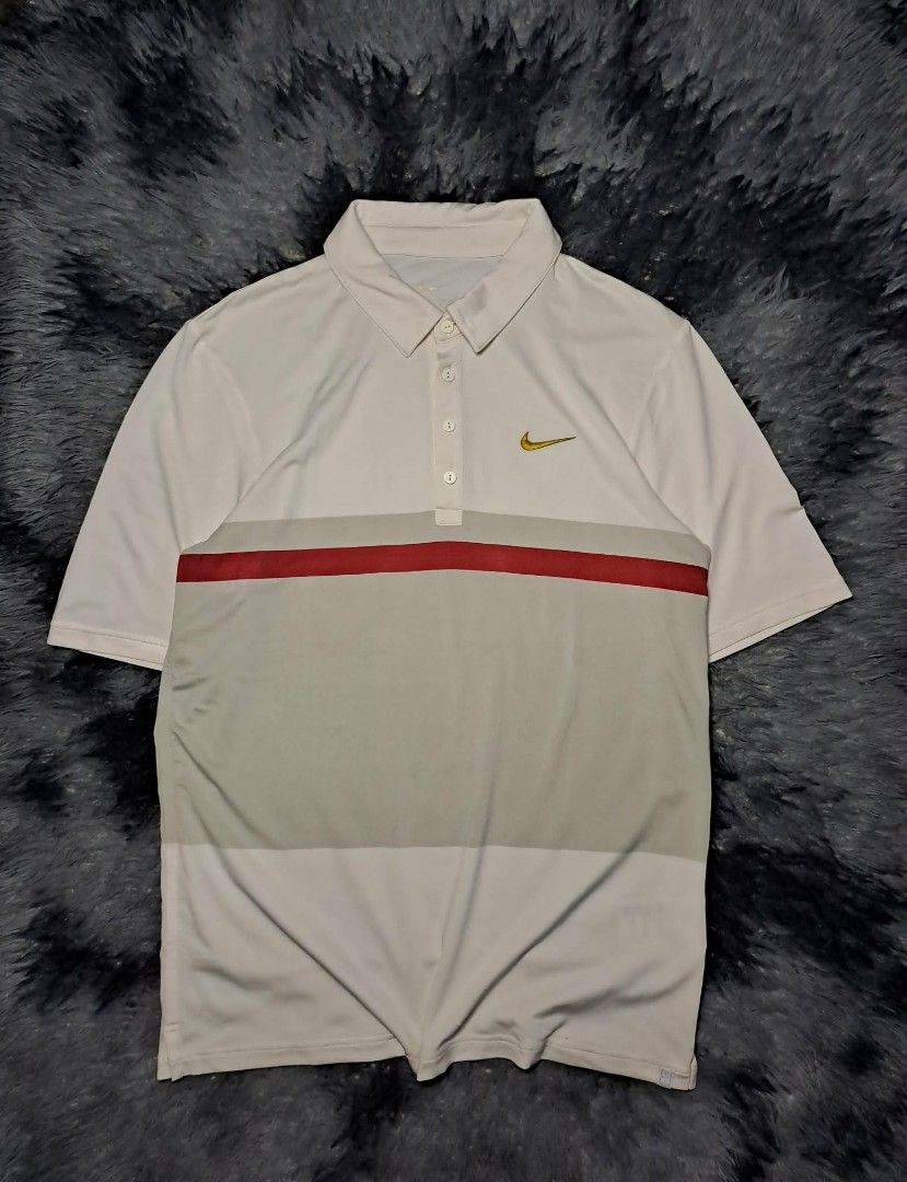 Vintage Nike Roger Federer "RF" 2012 (Category: Activewear) located in Manila. Submitted by yaseen__73 (Listing ID 1459346110, Image 1). Description: Vintage Nike Roger Federer "RF" Smash Stripe Tennis Polo. Originally released around 2012, it was famously designed for Roger Federer to wear during the Australian Open and other ATP Master Events Color : Smash Stripe Off - White/Grey/Red L on Tag Dimensions: See Photo Color Rate: 9.7/10 With Minor 