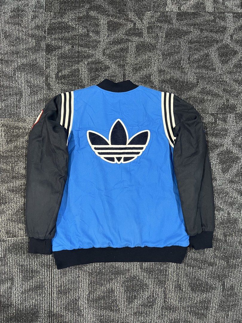 Vintage Rare Y2K Adidas Bomber Jacket (Category: Announcements) located in Bacoor. Submitted by basicthrift (Listing ID 1459399084, Image 3). Description: Vintage Rare Adidas Y2K Bomber Jacket Excellent condition 10/10 color rate due to camera light only Pag may issue balik ko pera mo 💯.