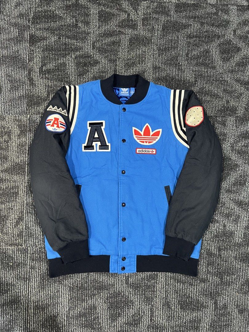 Vintage Rare Y2K Adidas Bomber Jacket (Category: Announcements) located in Bacoor. Submitted by basicthrift (Listing ID 1459399084, Image 1). Description: Vintage Rare Adidas Y2K Bomber Jacket Excellent condition 10/10 color rate due to camera light only Pag may issue balik ko pera mo 💯.