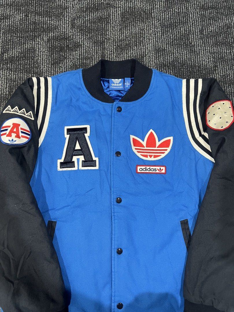 Vintage Rare Y2K Adidas Bomber Jacket (Category: Announcements) located in Bacoor. Submitted by basicthrift (Listing ID 1459399084, Image 2). Description: Vintage Rare Adidas Y2K Bomber Jacket Excellent condition 10/10 color rate due to camera light only Pag may issue balik ko pera mo 💯.