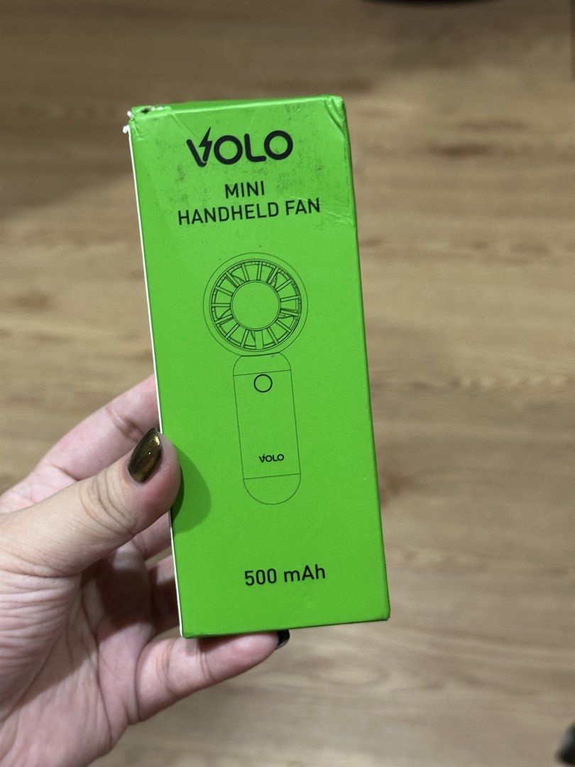 VOLO Mini Handheld Fan 500 mAh (Category: Fans) located in San Juan City. Submitted by indiefindsph (Listing ID 1459365516, Image 1). Description: - VOLO mini handheld fan - 500 mAh battery - Compact and easy to carry - Perfect for staying cool on the go - Ideal for hot weather.