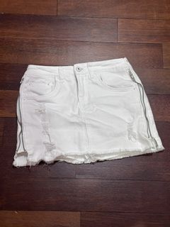 (Category: ) located in . Submitted by peacethrifts (Listing ID 1459376597, Image 1). Description: .