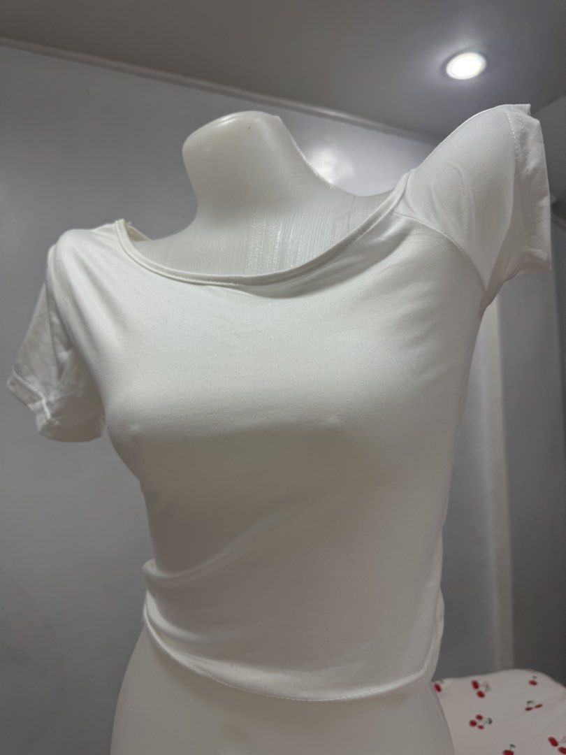 White One Side Top (Category: Blouses) located in Bay. Submitted by kyliesshh (Listing ID 1459415522, Image 1). Description: SIZE : S-M ❗️All items are in good condition. Color in photos may vary due to lighting..