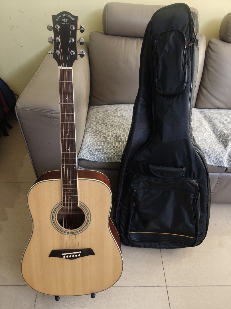 WST GUITAR ACUSTICT ELECTRIC （分類：樂器）位於 Hong Kong。 由 cheungjanelle 提交（商品編號 1459305077，圖片 1）。簡介： 。