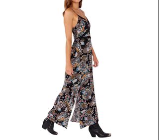 (Category: ) located in . Submitted by richcaliforniaclothingstore (Listing ID 1459336807, Image 1). Description: .