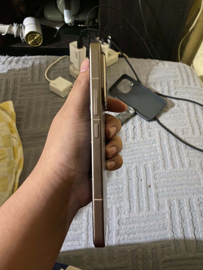 Xiaomi 15t pro 12/512gb (Category: Cases & Sleeves) located in Manila. Submitted by jvalgeekn63887 (Listing ID 1459343264, Image 2). Description: For swap to iphone 15promax add ako up to 10k. Xiaomi 15t pro 12/512gb. Complete with box and charger, cases. Going 4 months old this Sept 16. 105cc, 100%BH. Tempered glass since day one. If sale, 28k. slightly nego. rfs:Balik ios.