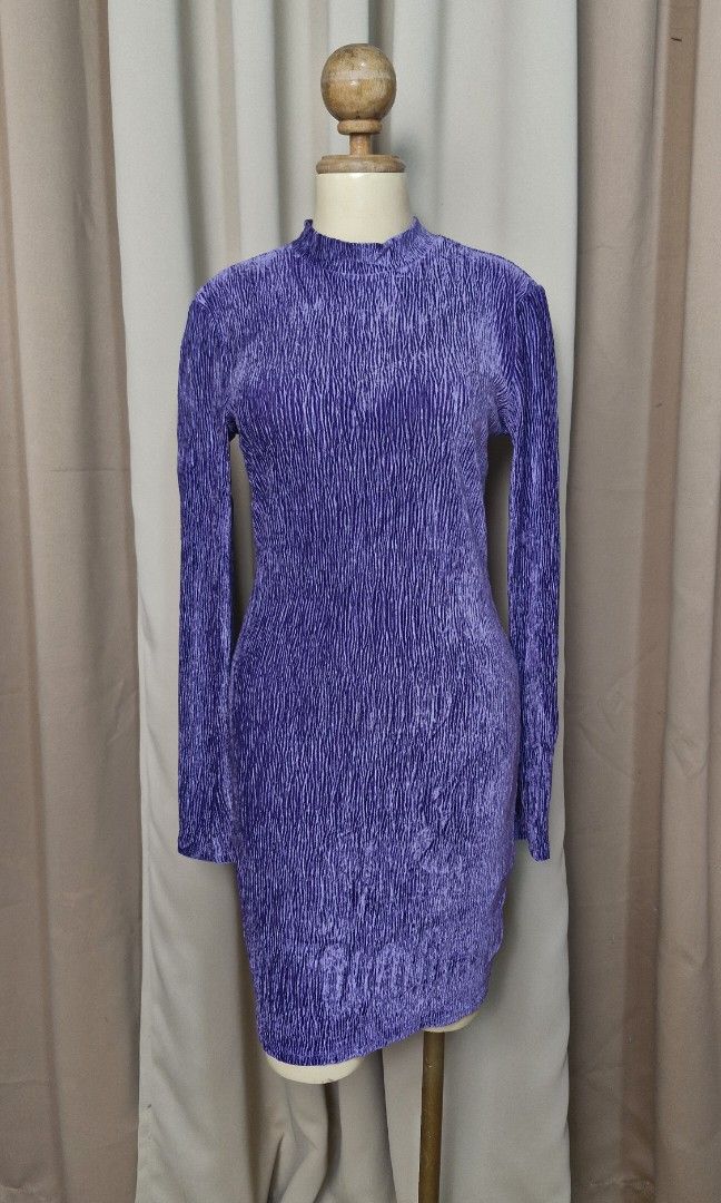 XS: Divided Dress (Category: Dresses) located in Calabanga. Submitted by deniseallyson (Listing ID 1459344271, Image 1). Description: .