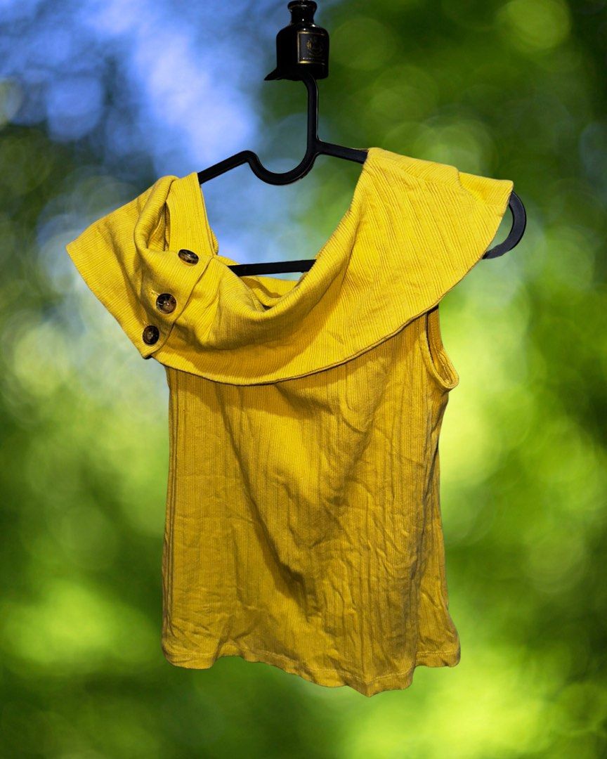 Yellow Cecil McBee Off-Shoulder Top (Category: Sleeveless) located in Dinalupihan. Submitted by ashleylazarte (Listing ID 1459439328, Image 2). Description: .