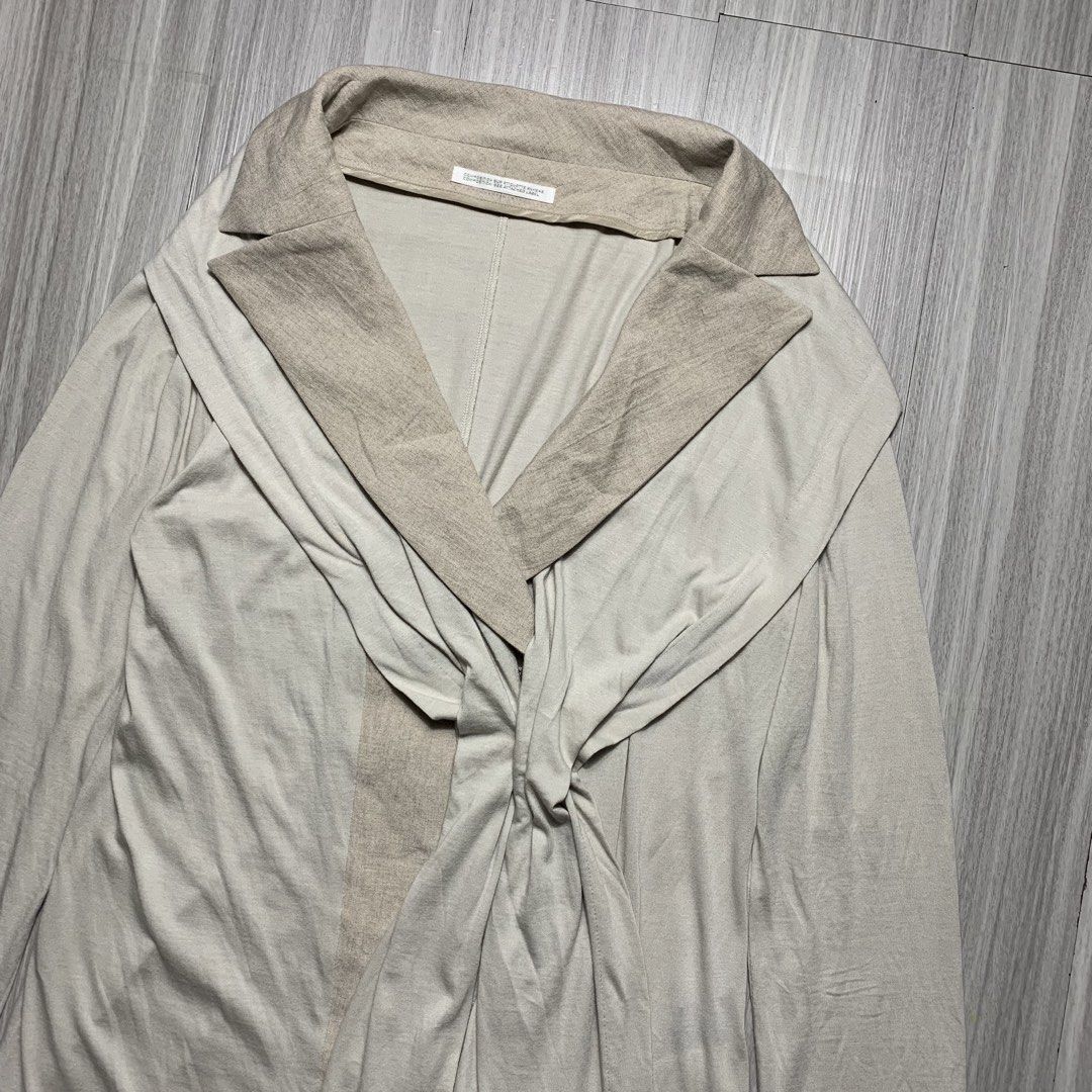 Yohji Yamamoto Notched-Lapels asymmetric Blazer jacket (Category: Luxury Apparel) located in Natividad. Submitted by endsource.ph (Listing ID 1459383203, Image 3). Description: Yohji Yamamoto Notched-Lapels asymmetric Blazer jacket ‎_____________ ‎Size: 2 on tag can fit Medium - Large ‎Width : 18 ‎Length: 28 ‎Shoulder: 17 ‎Sleeves: 26 ‎(actual dimension) ‎______________ ‎Like New Condition ‎(use once or twice) ‎Lightly Used Condition ‎(used w/car