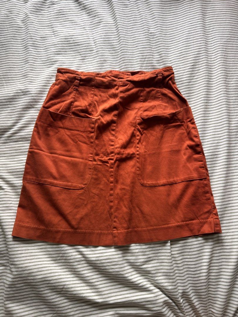 Zara Orange Skirt (Category: Skirts) located in Quezon City. Submitted by lynylynn (Listing ID 1459432013, Image 2). Description: .