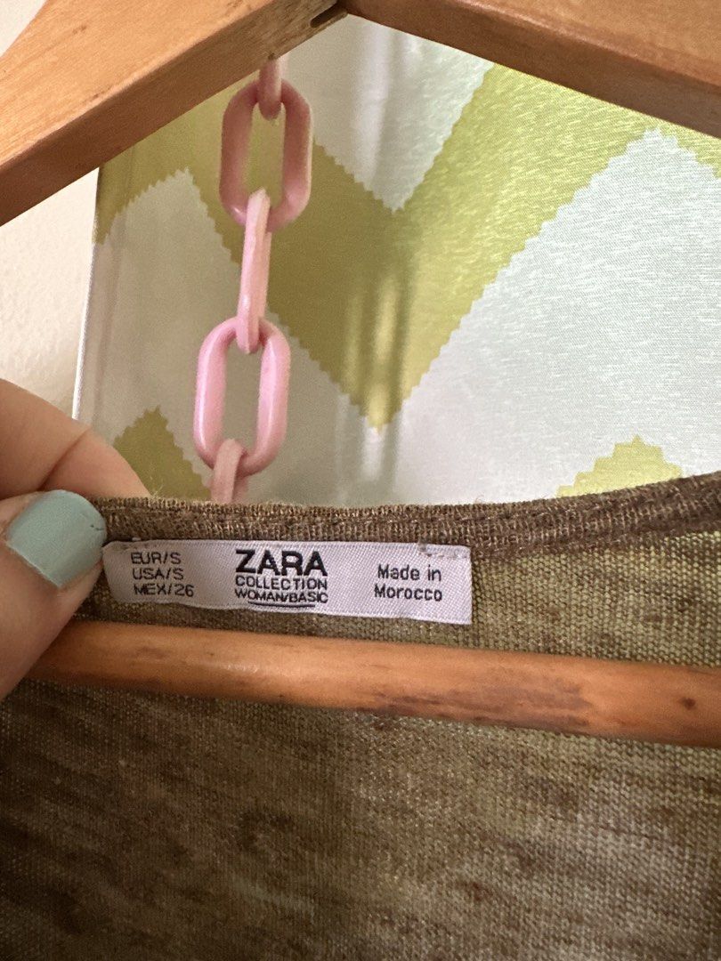 Zara Woman/Basic Linen Blend Dress Size S (Category: Dresses) located in Quezon City. Submitted by lovedbykling (Listing ID 1459306586, Image 2). Description: - Zara olive green linen blend dress - Short sleeves - V-neckline with two button details - Side slits for comfort - Made in Morocco - Ideal for casual wear -Length: 40 inches Fits Small to Large frame.