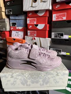 (Category: ) located in . Submitted by rr.sneakerstash (Listing ID 1459322180, Image 1). Description: .