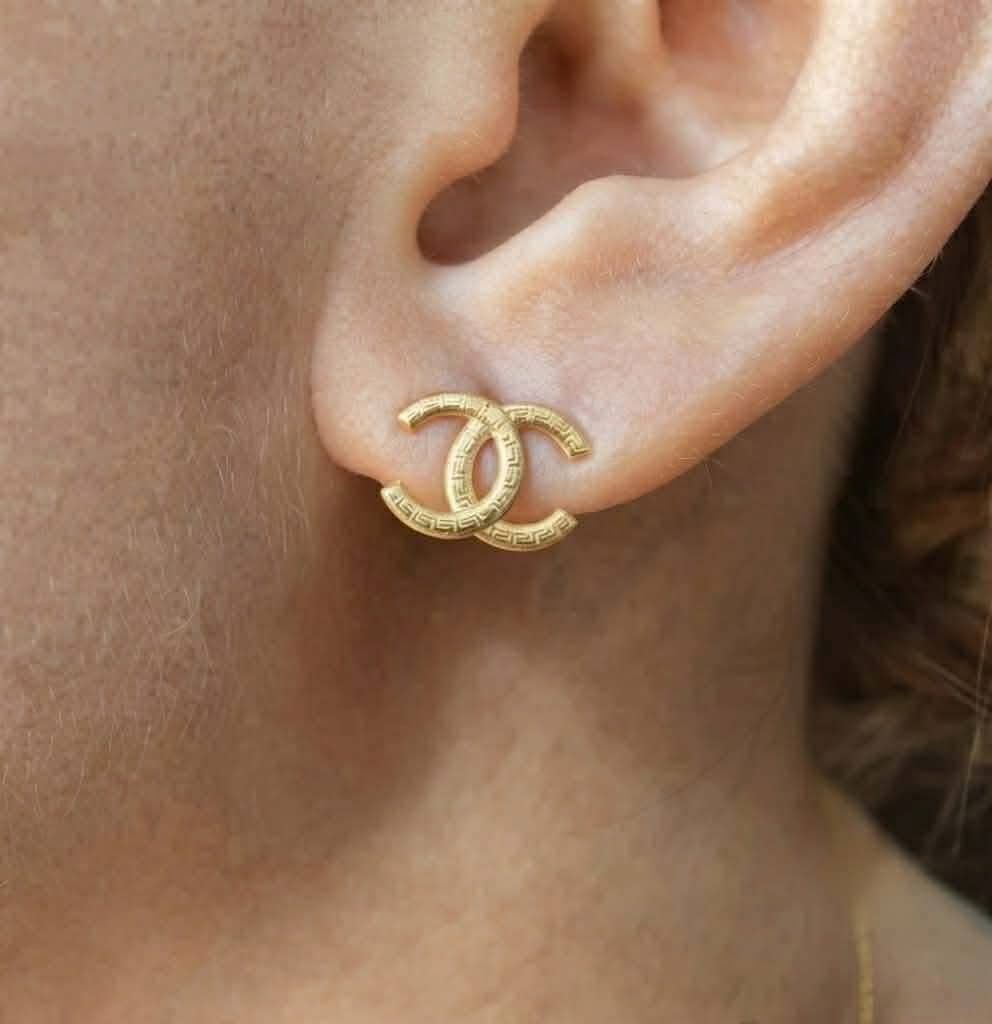 18K Saudi Gold CC Stud Earrings (Category: Earrings) located in Caloocan City. Submitted by cheskhaionlinestore2.0 (Listing ID 1465049402, Image 1). Description: 18K Pure Saudi Gold CC Stud Earrings ₱3050only 📌 🍒 Pawnable/ Nasasangla💯 🍒 Brandnew 💯 🍒 Ship via JNT/ LBC 🍒 Lalamove for same day delivery 🍒 We accept COD COP with downpayment to avoid cancellation of orders ⚡ How to Order? Please feel free to message us directly 🙏🏻 Cheskhai On