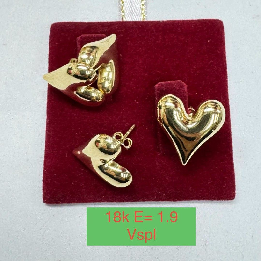 18k Saudi gold heart earrings (Category: Earrings) located in Manila. Submitted by bhelgoldseller2ndaccount (Listing ID 1465016041, Image 2). Description: New!!✨New!!✨New!! Authentic 18k Saudi Golds 💯pawnable/naisasanla 💯with high appraisal rate 💯good investment 💯Direct supplier price 👉OPEN for resellers 🌺please take time to evaluate their actual sizes and grams 👉Best panggift for all occasions ✅ Sold per grams not per piece Kya lowest pri