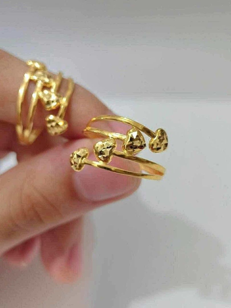 18K Saudi Gold Spiral Heart Ring (Category: Rings) located in Caloocan City. Submitted by cheskhaionlinestore2.0 (Listing ID 1464984683, Image 1). Description: 18K Pure Saudi Gold Spiral Diacut Ring Size 6,7,8 ₱3700 only 📌 🍒 Pawnable/ Nasasangla💯 🍒 Brandnew 💯 🍒 Ship via JNT/ LBC 🍒 Lalamove for same day delivery 🍒 We accept COD COP with downpayment to avoid cancellation of orders ⚡ How to Order? Please feel free to message us directly 🙏🏻