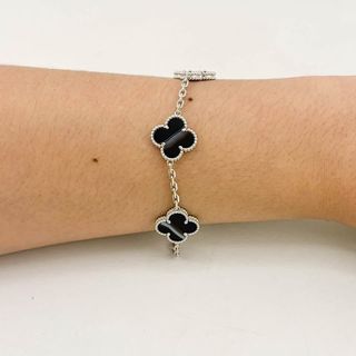 (Category: ) located in . Submitted by whatellawore (Listing ID 1465029312, Image 1). Description: .