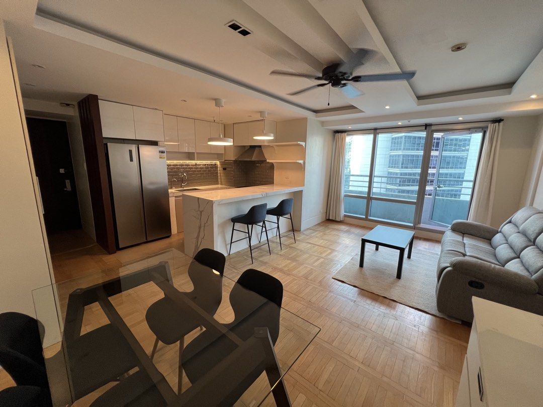 1 Bedroom Unit at One Mckinley Place (Category: Apartments & Condos) located in Taguig. Submitted by arthurtan0501 (Listing ID 1465051209, Image 2). Description: One Mckinley Place, BGC 1 Bedroom Unit 76 sqm Semi-furnished 1 Parking Slot No pets .