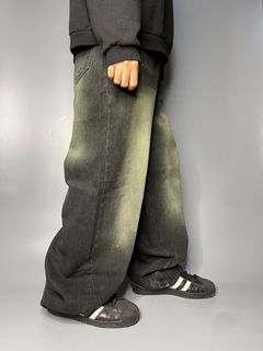 (Category: ) located in . Submitted by thrift.wrld (Listing ID 1465058765, Image 1). Description: .