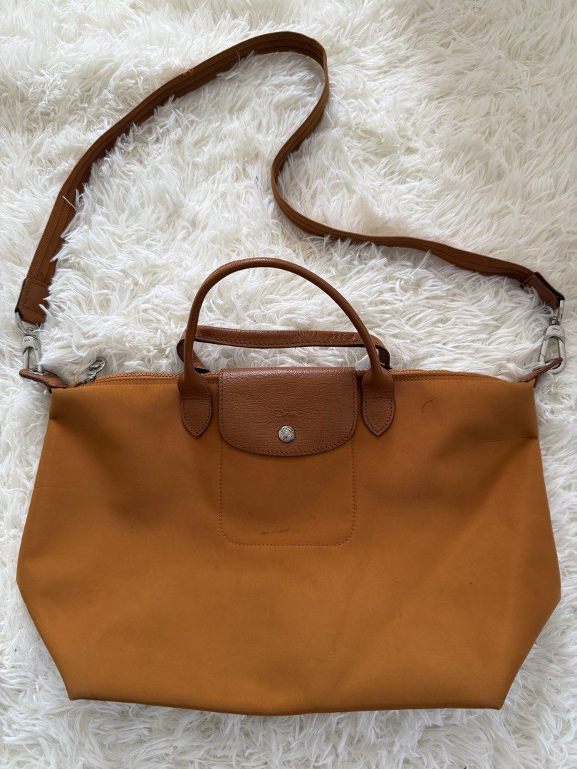 2 way LC bag (Category: Tote Bags) located in Cabuyao City. Submitted by affordable_love_items (Listing ID 1464974620, Image 1). Description: You can see the issue Cabuyao laguna.