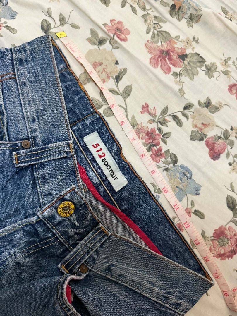 512 Levi's Bootcut (Y2K Version) (Category: Jeans) located in Caloocan City. Submitted by luvi26 (Listing ID 1465012164, Image 3). Description: 512 Bootcut (Y2K Version) W30 L44 (starting from waist), 9 in thighs Slim bootcut with added designs. Had to let this go since can't alter the length 😢 Has some paint chips but it adds character with the pants 2k shipped.