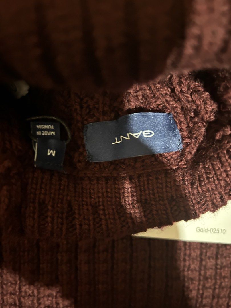 GANT 8060040 TEXTURED ROLL NECK (Category: Coats, Jackets and Outerwear) located in Manila. Submitted by korzy73 (Listing ID 1465102063, Image 2). Description: GANT Turtleneck Knit Sweater Original price: 8,500 Pre-loved / worn once only Excellent condition, no stains or damage Original GANT tags included Size: M Color: Burgundy/Wine Negotiable price.