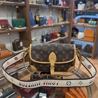 （分類：）位於 。 由 pandabag 提交（商品編號 1465057642，圖片 1）。簡介： 。