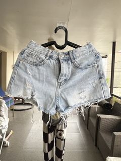 (Category: ) located in . Submitted by rks_closet (Listing ID 1465140226, Image 1). Description: .