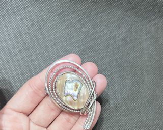 (Category: ) located in . Submitted by cestparfaitvintagejewelries (Listing ID 1465033543, Image 1). Description: .